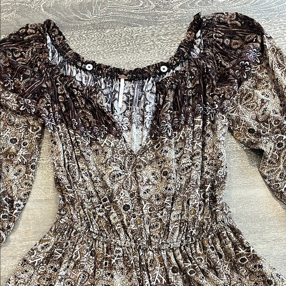 Free People So Divine Long sleeve Paisley Print Romper Size M - Picture 3 of 9